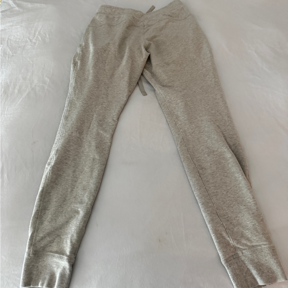 Alo Yoga Urban Moto Sweatpant in Dove Grey Heather - Picture 6 of 9